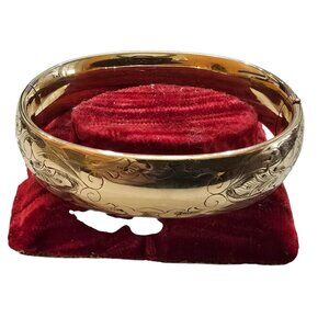 Antique E.M CO 14kt 1/10 Gold Shell Wide Engraved Bangle Bracelet (A1743)